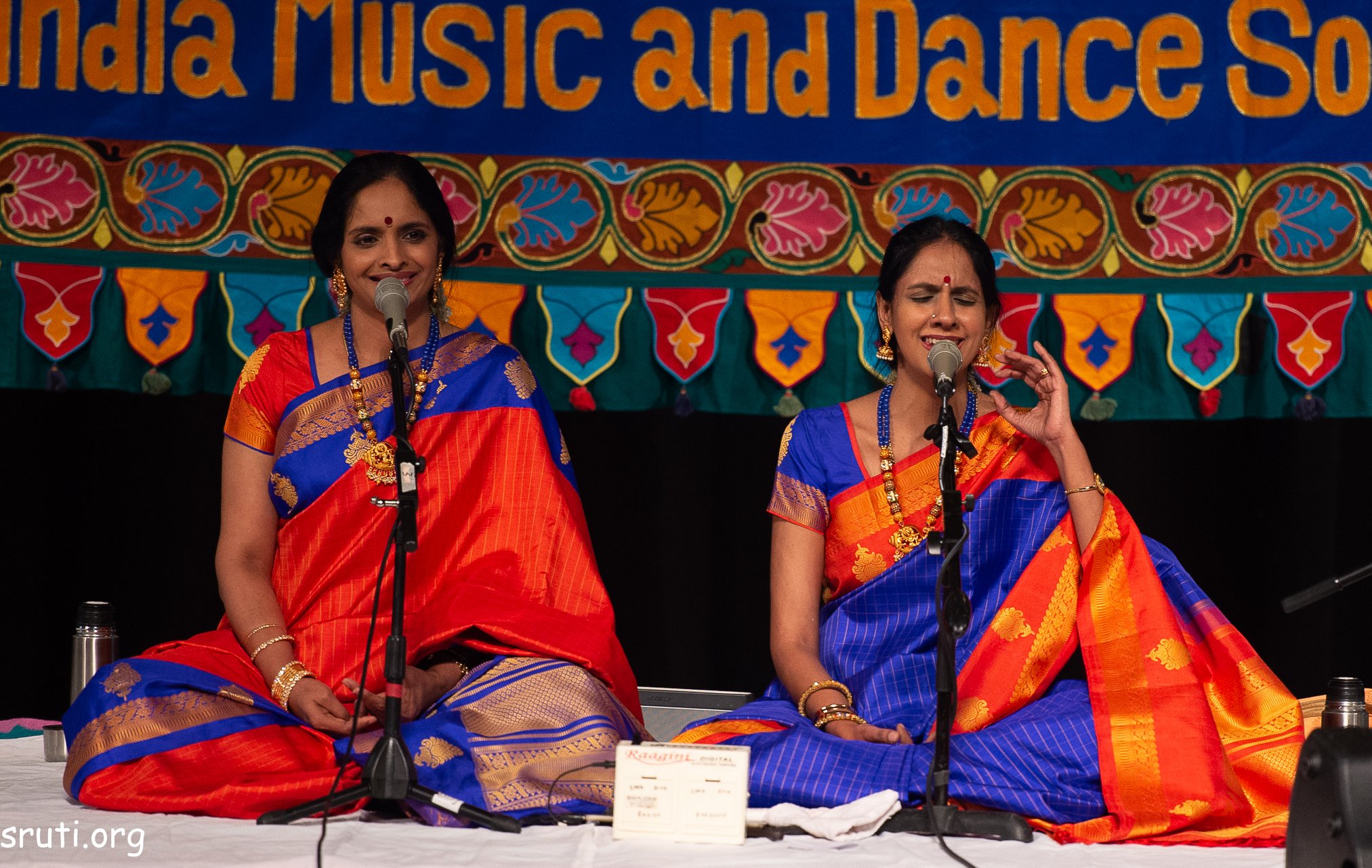 Ranjani & Gayatri Concert Photos